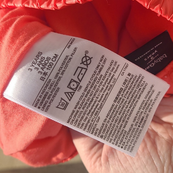 New • Baby Gap Cherry Red Water Resistant Quilted Pants. - Picture 3 of 3